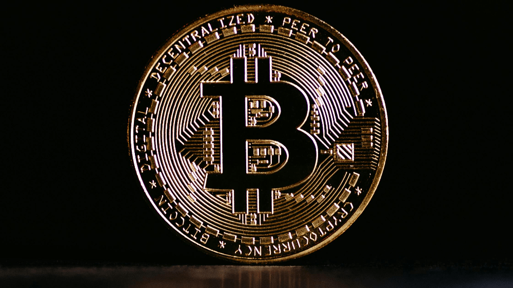 Bitcoin je prvou a najhodnotnejšou kryptomenou